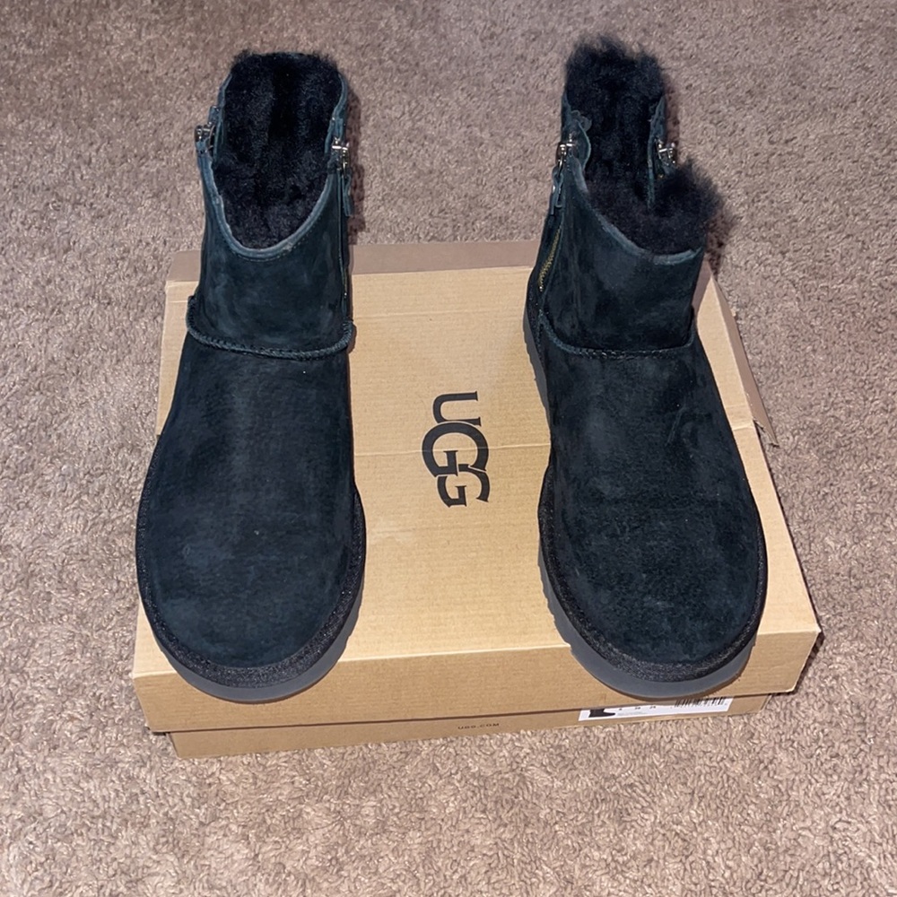 UGG Classic mini double zip